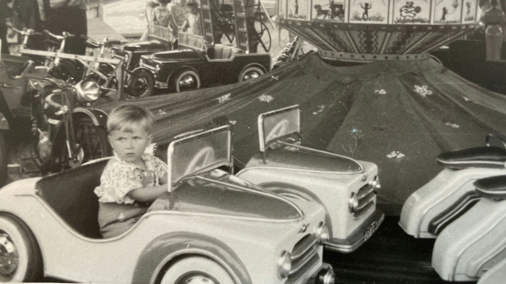 Rolf Schneider 1959 oder 1960 auf der Reisbrei Kirmes in Witzhelden.