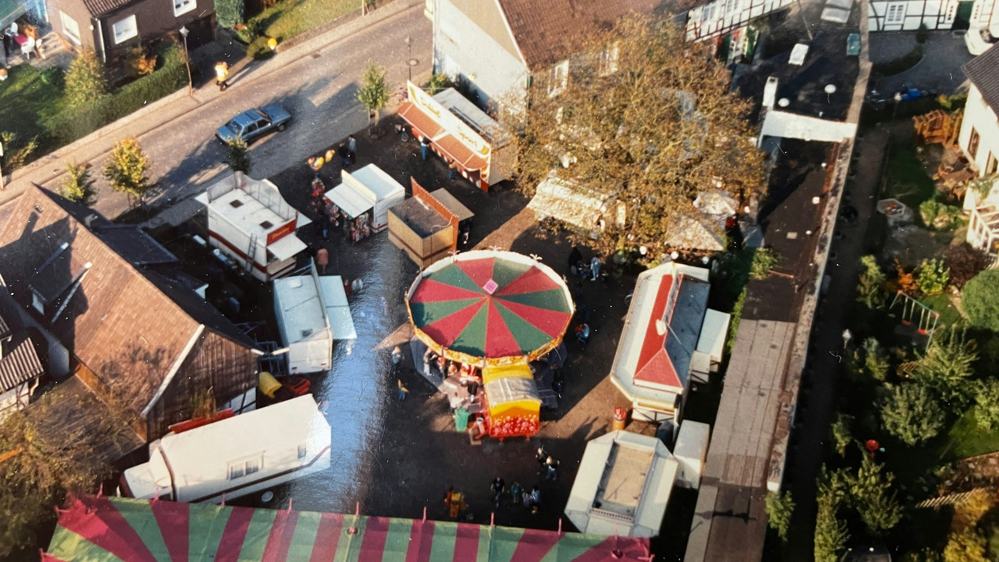 Das Fest fand bis 2006 auf dem Parkplatz der Alten Post statt.