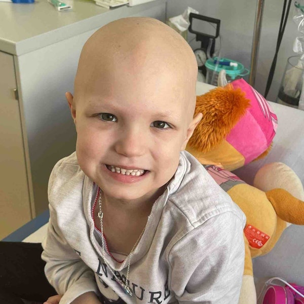 Auf dem Foto ist das krebskranke Mädchen Emily zu sehen.