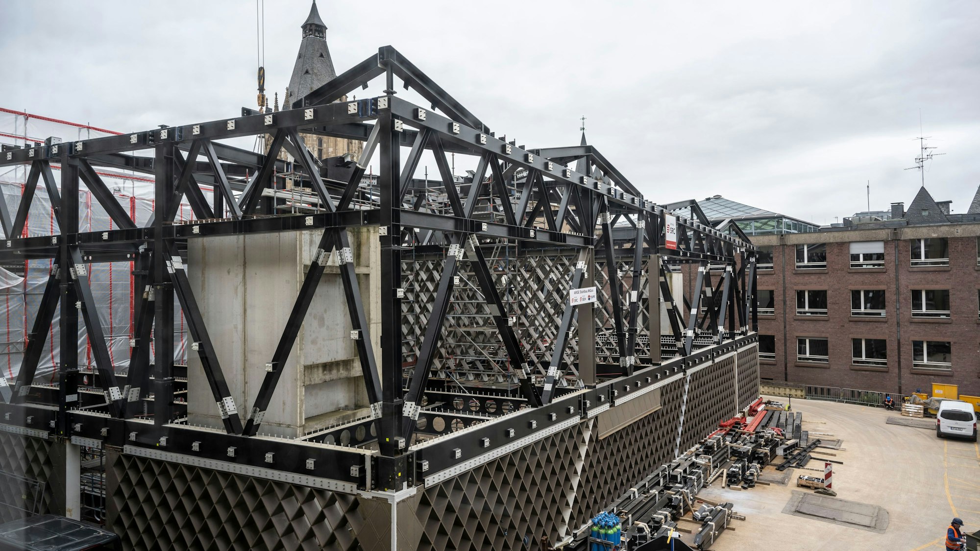 Blick auf die Baustelle im April