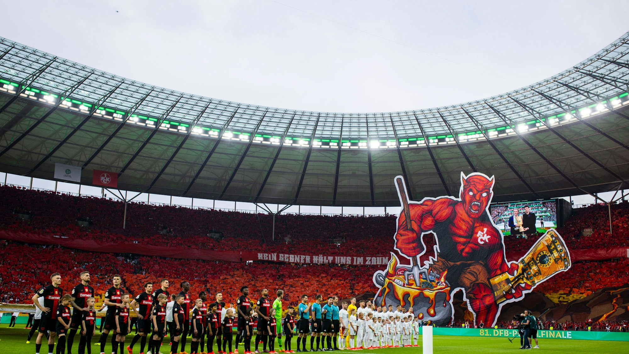 Die Fans des 1. FC Kaiserslautern sorgten mit ihrer Choreo für einen echten Hingucker.