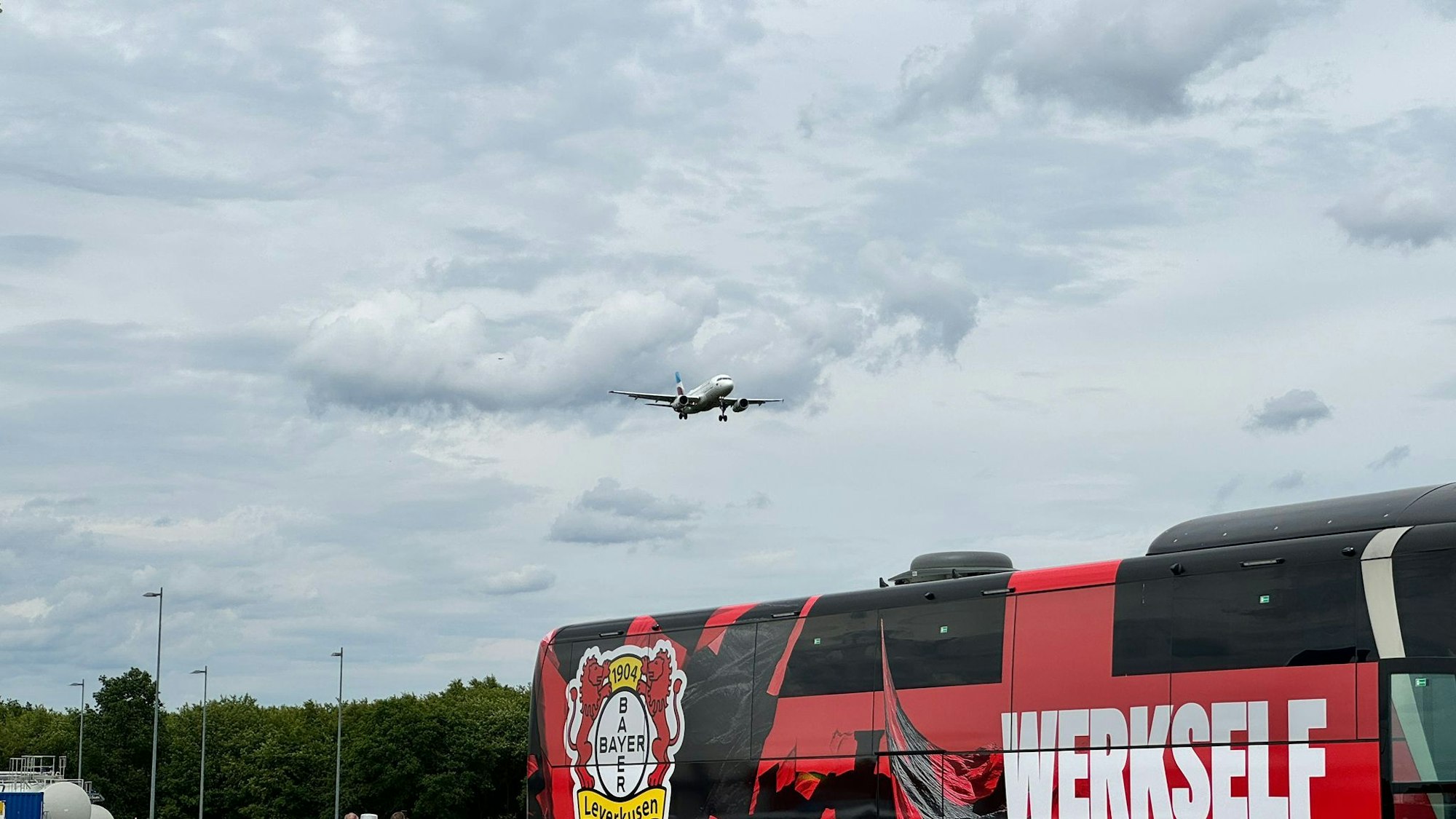Die Mannschaft im Landeanflug.