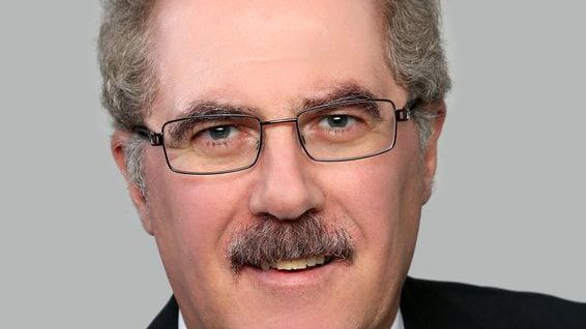 Klaus Larres, Politikwissenschaftler und „Stadt-Anzeiger“-Kolumnist