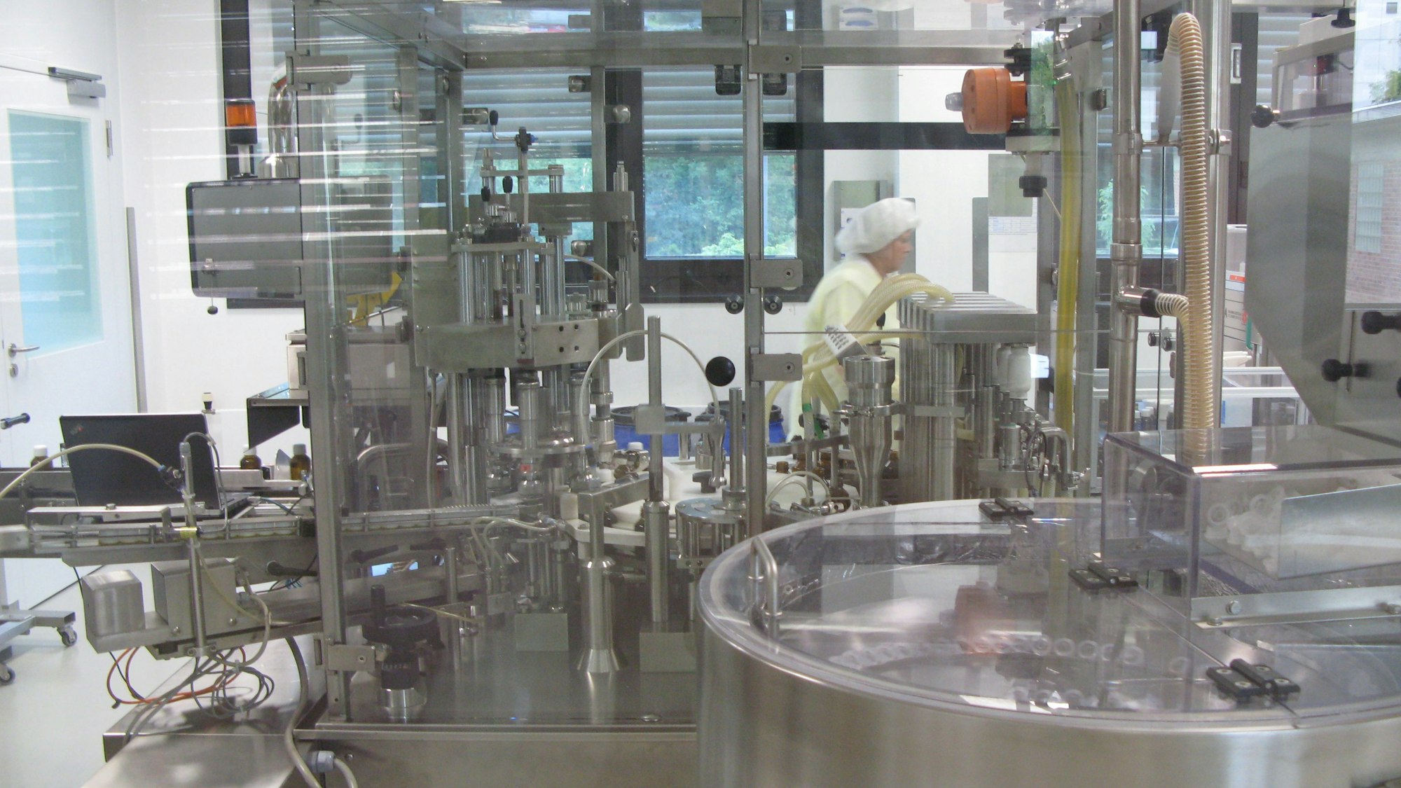 Eine Produktionsstraße für Tabletten.