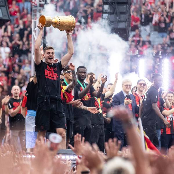 COMING HOME: Bayer 04 Leverkusen, Meisterfeier 26.05.2024. Josip Stanisic Bayer 04 Leverkusen, 2 COMING HOME: Bayer 04 Leverkusen, Meisterfeier Leverkusen, BayArena 26.05.2024. *** COMING HOME Bayer 04 Leverkusen, championship celebration 26 05 2024 Josip Stanisic Bayer 04 Leverkusen, 2 COMING HOME Bayer 04 Leverkusen, championship celebration Leverkusen, BayArena 26 05 2024 Copyright: xBEAUTIFULxSPORTS/Buriakovx