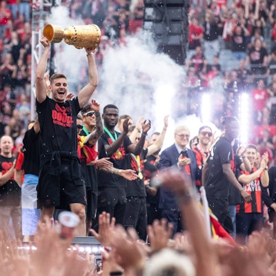 COMING HOME: Bayer 04 Leverkusen, Meisterfeier 26.05.2024. Josip Stanisic Bayer 04 Leverkusen, 2 COMING HOME: Bayer 04 Leverkusen, Meisterfeier Leverkusen, BayArena 26.05.2024. *** COMING HOME Bayer 04 Leverkusen, championship celebration 26 05 2024 Josip Stanisic Bayer 04 Leverkusen, 2 COMING HOME Bayer 04 Leverkusen, championship celebration Leverkusen, BayArena 26 05 2024 Copyright: xBEAUTIFULxSPORTS/Buriakovx