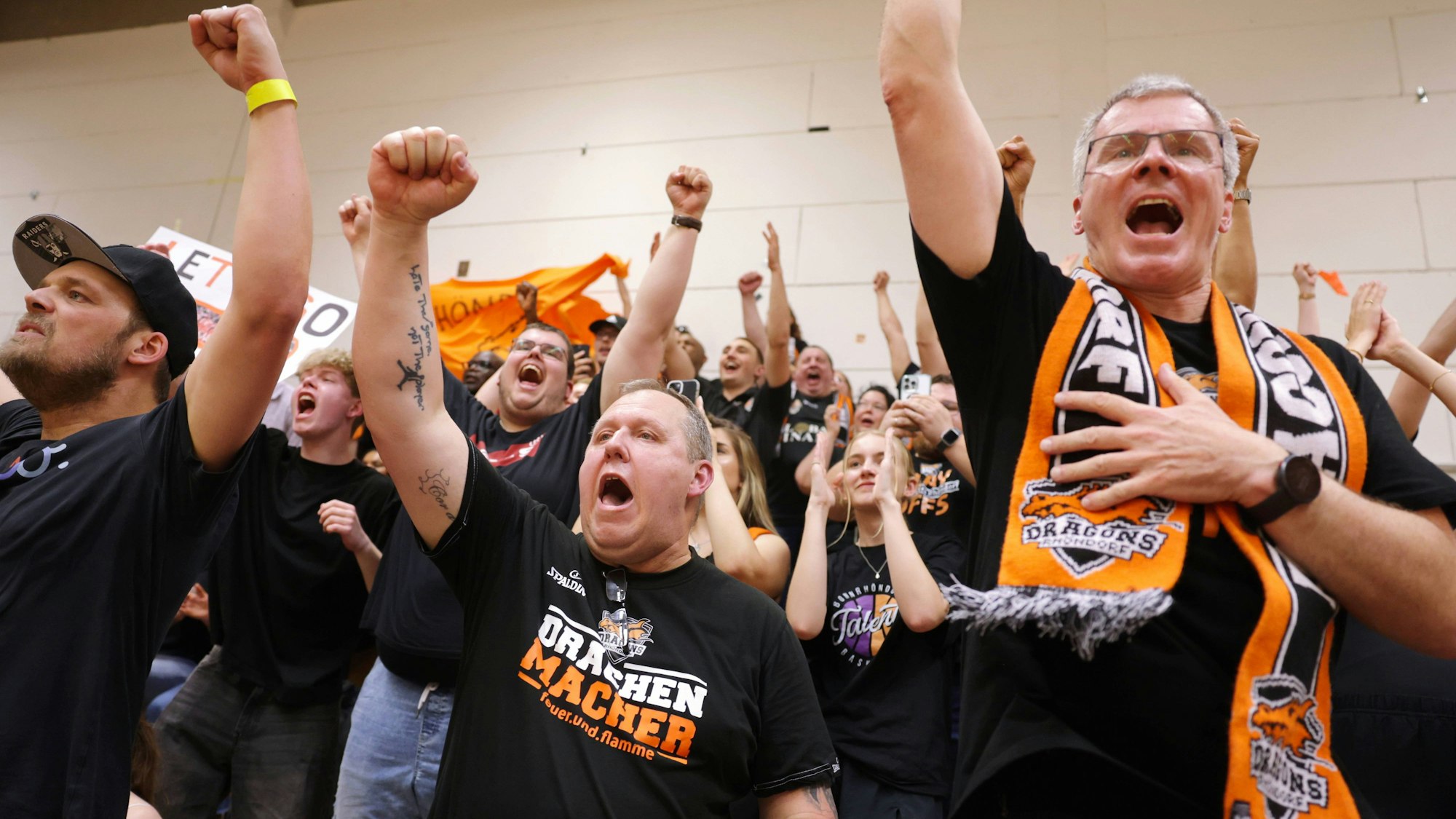Die „schwarze Wand“ treibt die Dragons Rhöndorf zum Titelgewinn an.