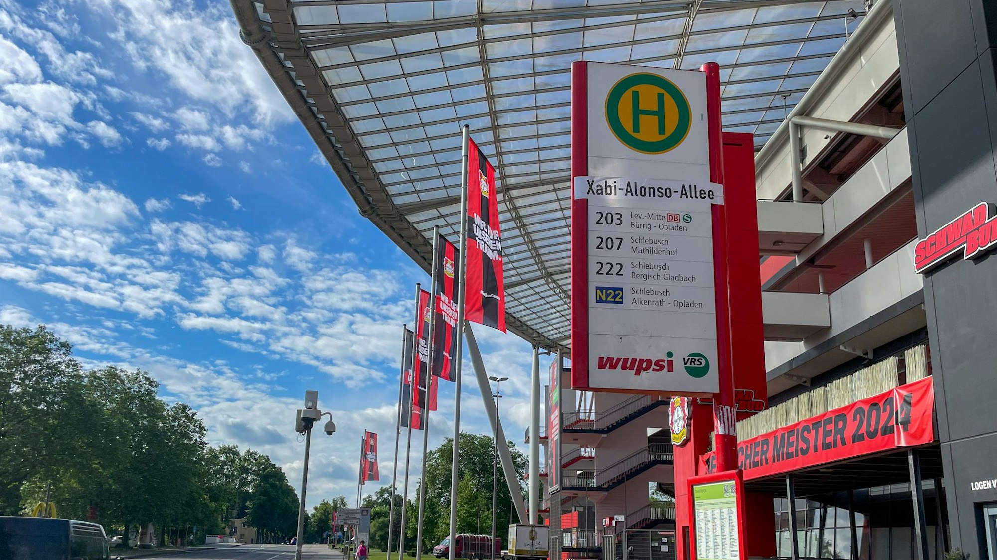 Ob der Aufkleber „Xabi-Alonso-Allee“ jemals entfernt wird?