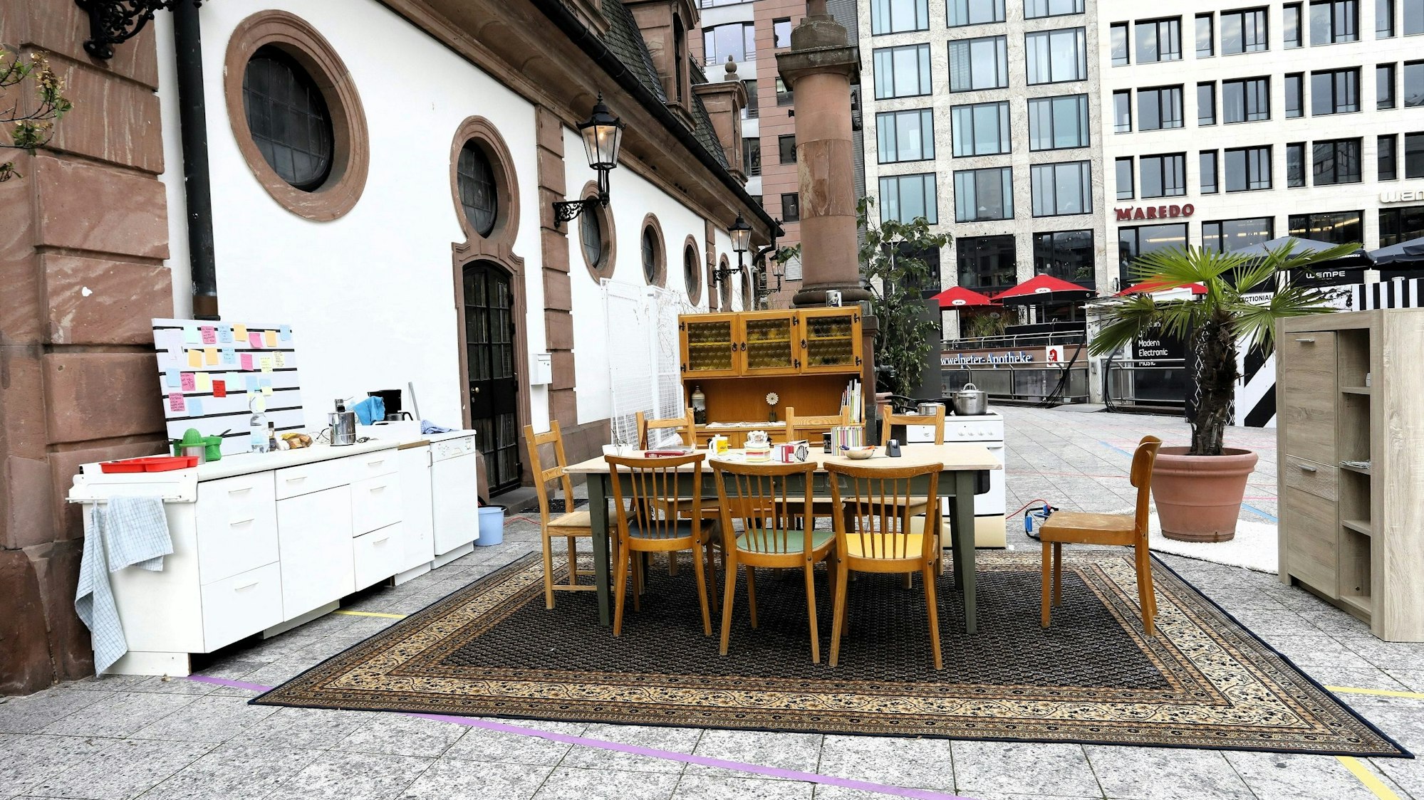 Das soziale Kunstprojekt erlebte 2022 in Frankfurt am Main seine Premiere.