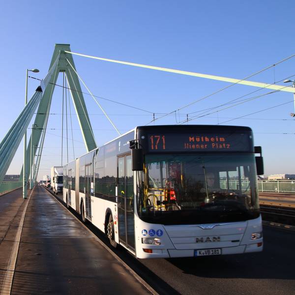 Neuer Expressbus 171.