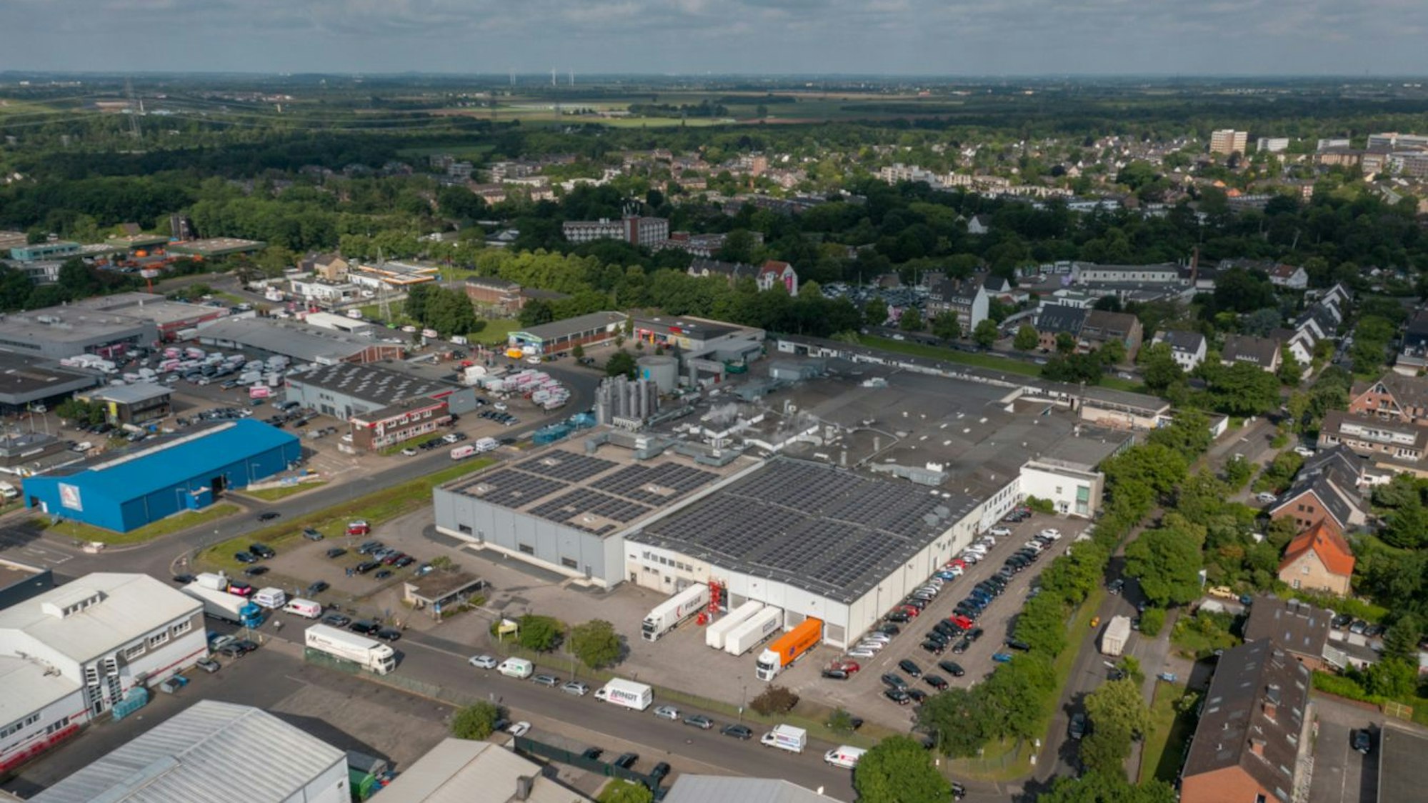 Das alte Werk in Neuss (hier ein Archivfoto) soll nach einer Übergangszeit geschlossen werden.