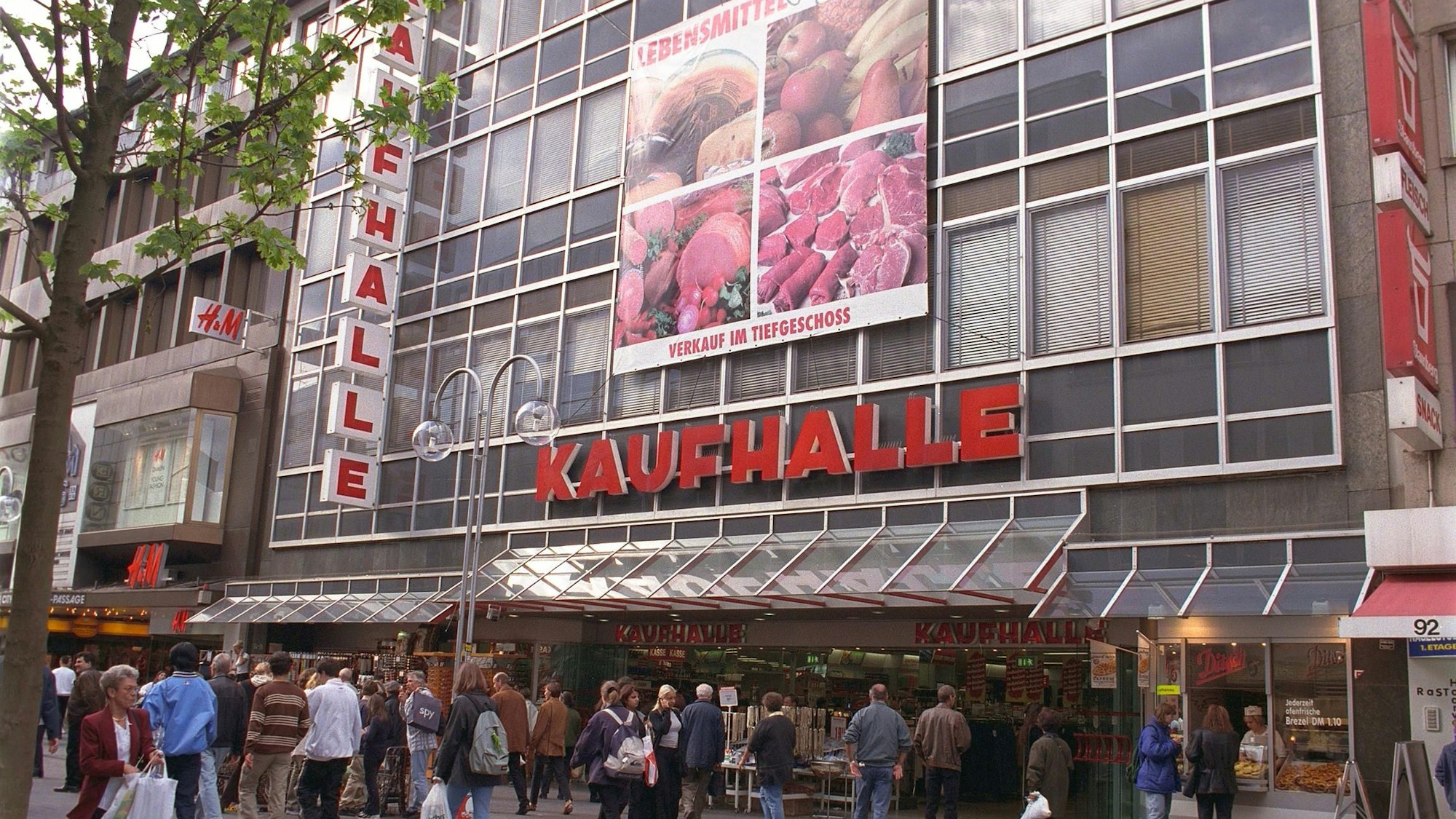 Kaufhalle in der Kölner Schildergasse