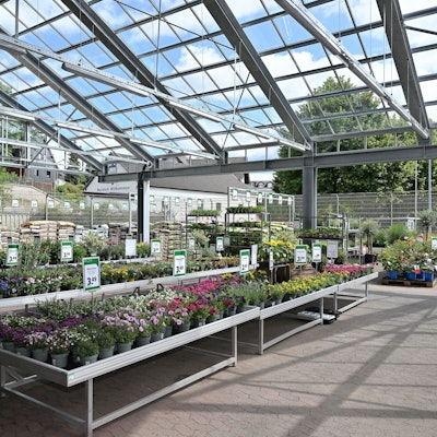 Das Foto zeigt den neueröffneten Hagebau-Markt in Overath