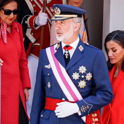 König Felipe und Königin Letizia auf einer Parade am 25. Mai 2024 in Oviedo.