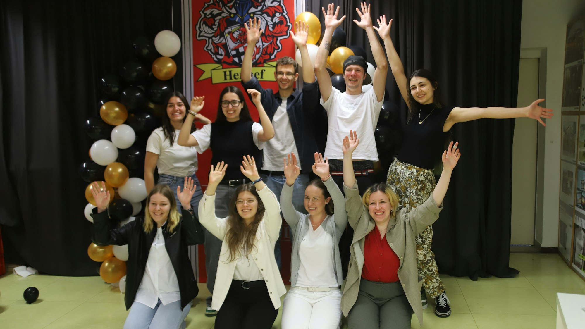 Die neun Diplomandinnen und Diplomanden präsentierten in der Rhein-Sieg-Kunstakademie ihre Abschlussarbeiten.