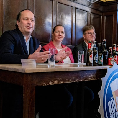Pressekonferenz zum Kampagnenstart der Kölsch Brauereien "Kölsch verbindet" in der Brauerei Päffgen.
Im Bild v.l. Heinrich Philipp Becker, Melanie Schwartz und Alexander Rolff.