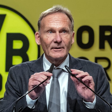 Hans-Joachim Watzke ist der Geschäftsführer von Borussia Dortmund. Nach übereinstimmenden Berichten steigt Rheinmetall beim Bundesligisten als Sponsor ein. (Archivbild)
