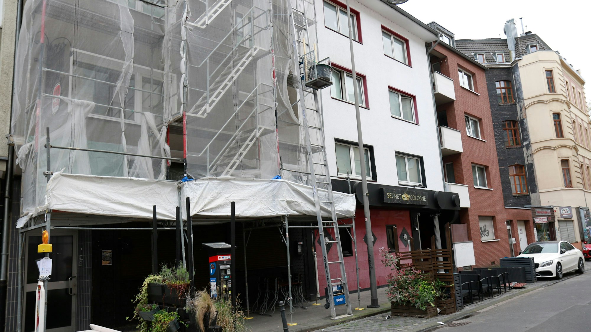 Eine Baustelle in der Merowinger Straße.