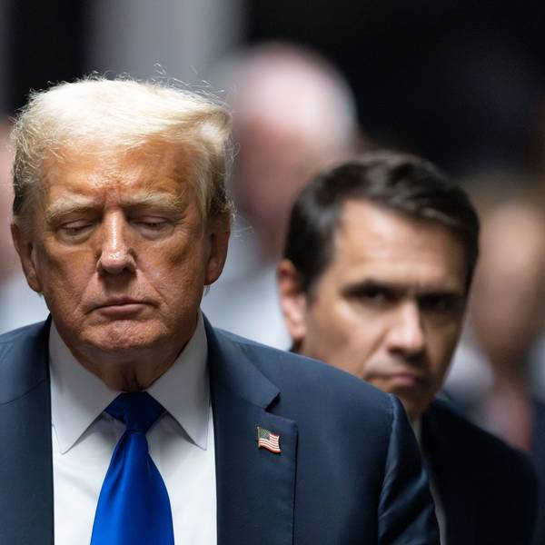 Donald Trump verlässt nach der Urteilsverkündung den Gerichtssaal in New York. Die Jury hat den Ex-US-Präsidenten in allen Anklagepunkten schuldig gesprochen.