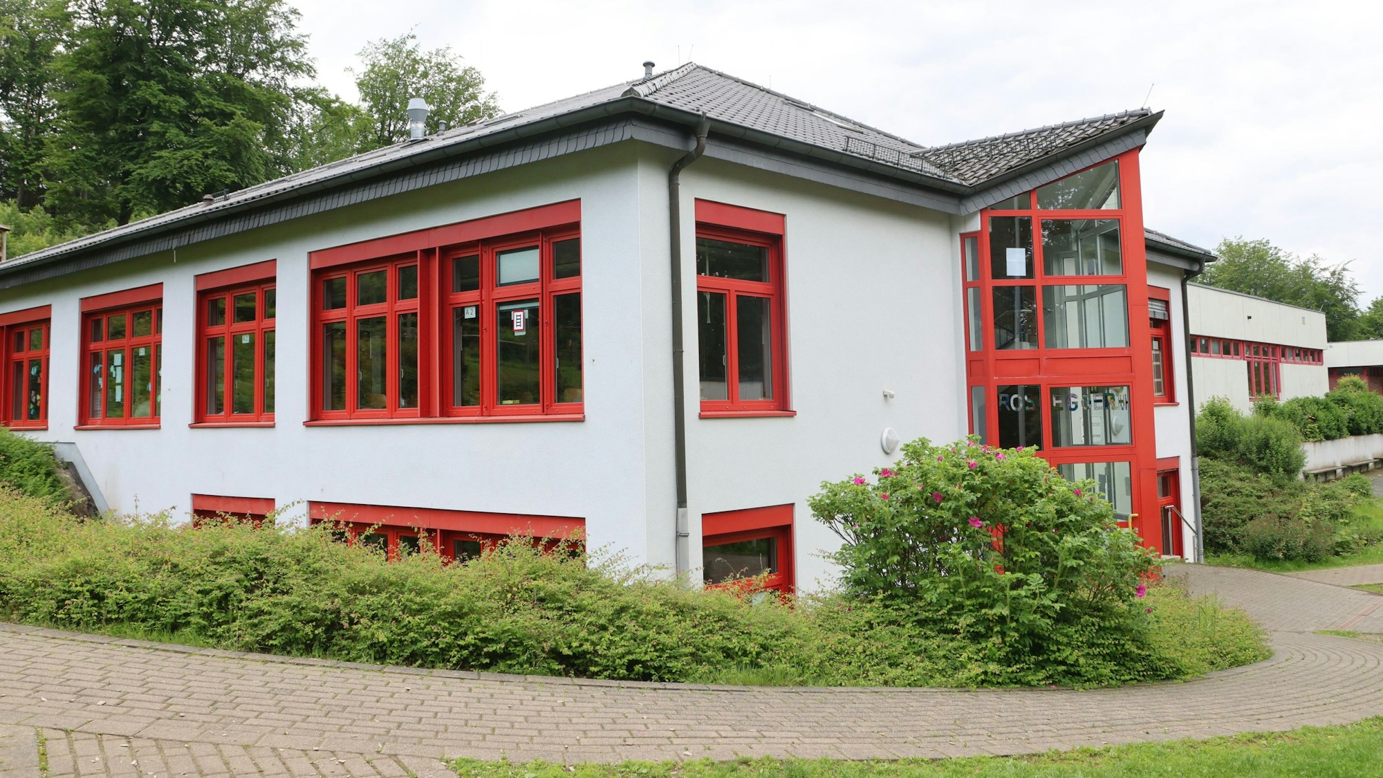 Außenansicht der Rosegger-Schule.