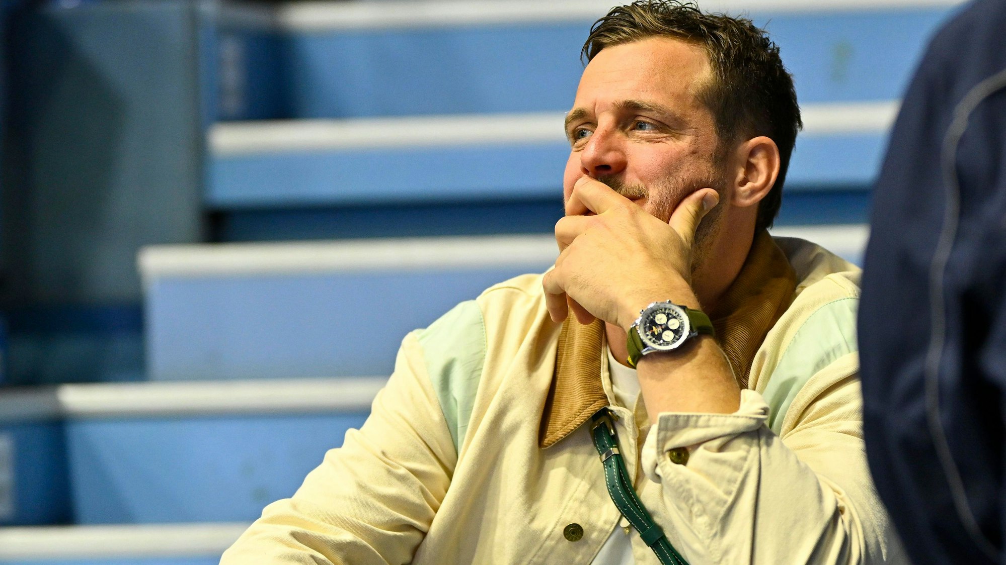 Kentin Mahe auf der Tribüne in der Schwalbe-Arena.