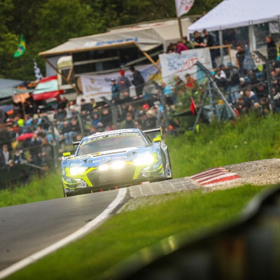 Das Bild zeigt Frank Stippler in seinem Audi während des Rennens.