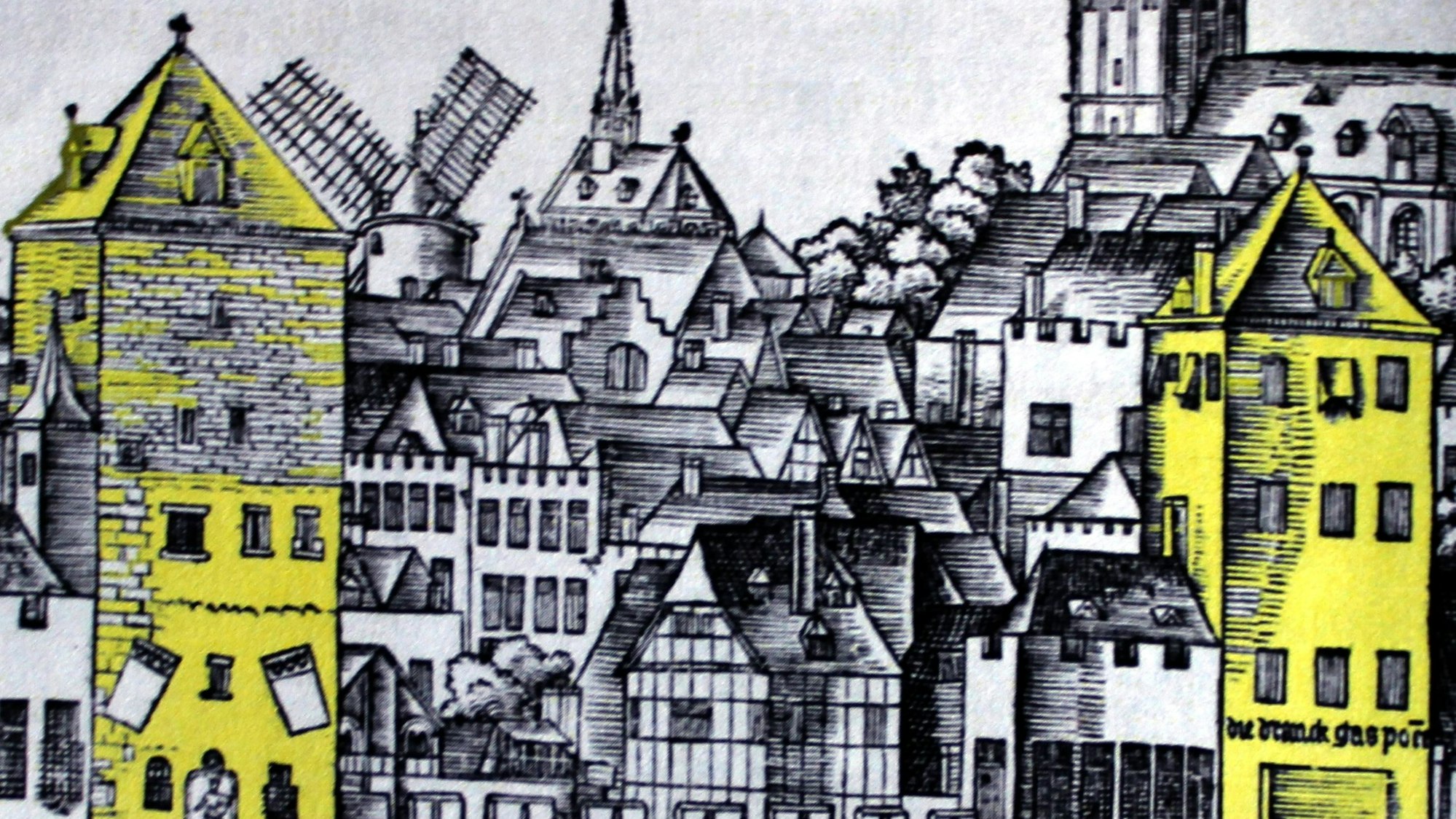 Zu ist eine gezeichnete Darstellung der rheinseitigen Stadtmauer mit Frankenturm (links, gelb hervorgehoben) und Trankgassenpforte.