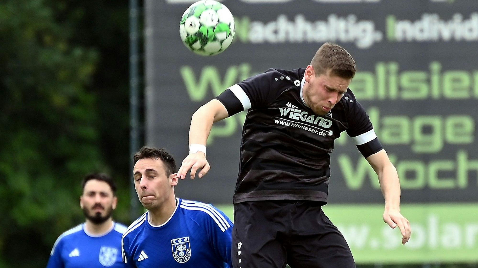 02.06.2024, Fussball-Bergisch Neukirchen-TG Burg
rechts: Phiipp Mücke (Neukirchen)
Foto: Uli Herhaus