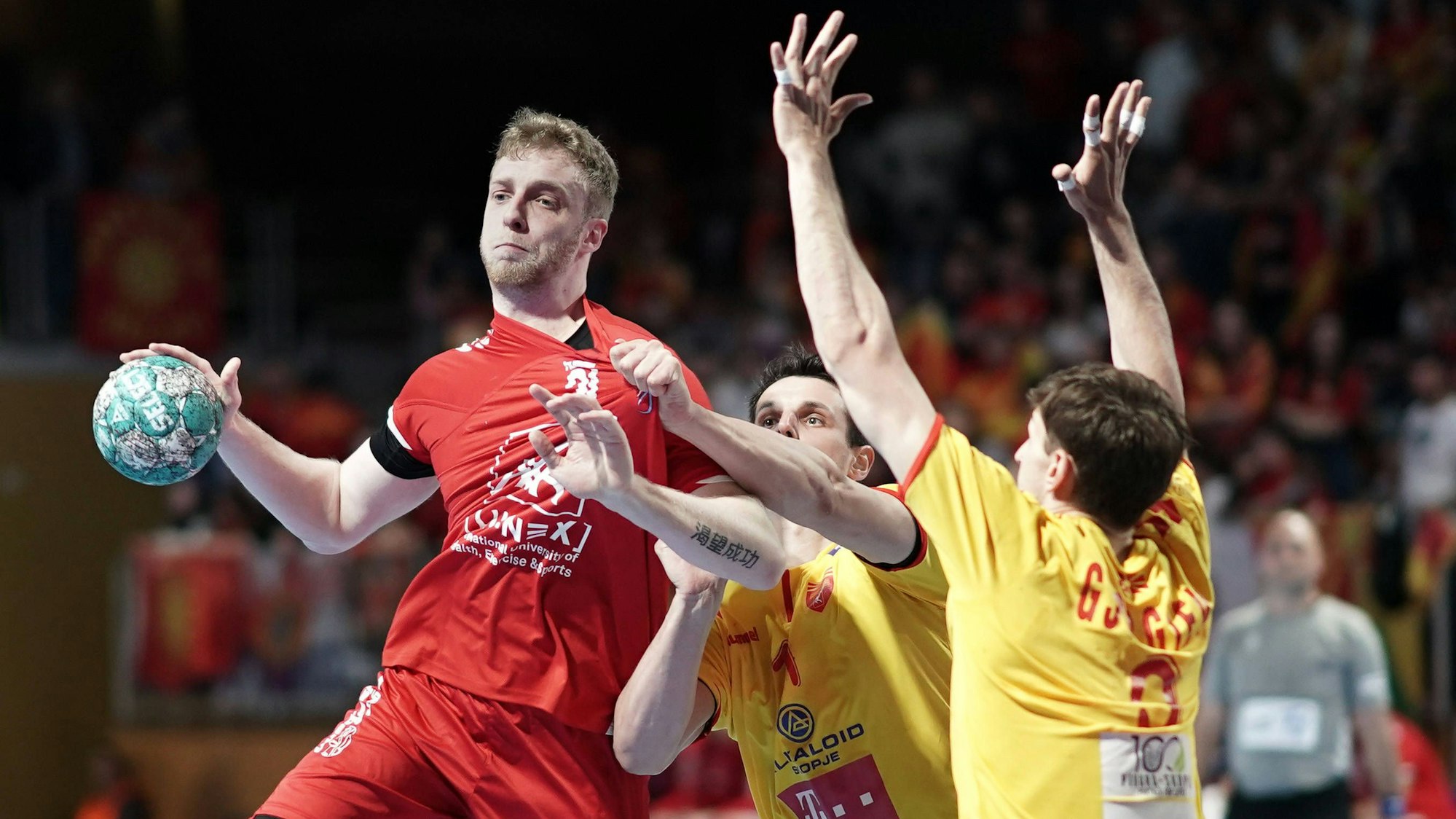 Handball European Championship, EM, Europameisterschaft Men 2024 Qualifiers Phase 2 26.4.2023, Handball European Championship Men 2024 Qualifiers Phase 2, Luxemburg, Kirchberg, Hall Sportif Gymnase, FLH, Luxembourg LUX - North Macedonia MKD vl: Loic Kaysen Luxemburg - 31 - *** Handball European Championship Men 2024 Qualifiers Phase 2 26 4 2023, Handball European Championship Men 2024 Qualifiers Phase 2, Luxembourg, Kirchberg, Hall Sportif Gymnase, FLH, Luxembourg LUX North Macedonia MKD vl Loic Kaysen Luxembourg 31 PUBLICATIONxNOTxINxLUX