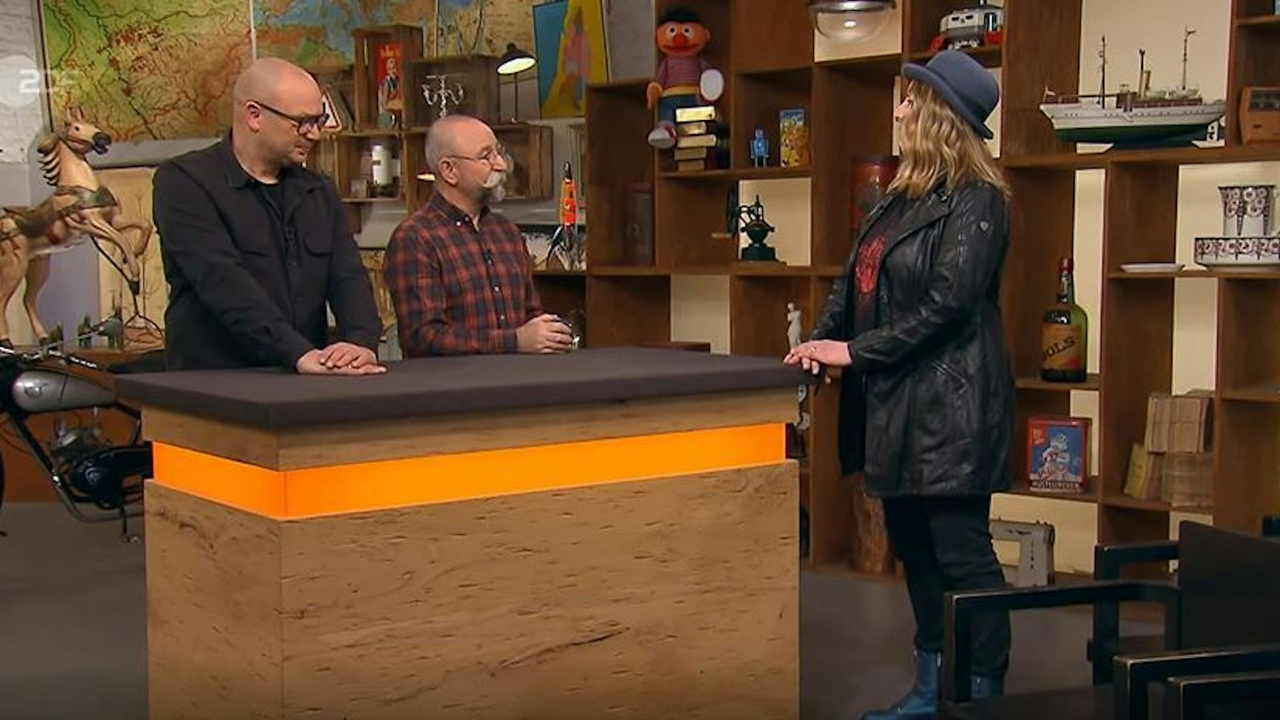 Sven Deutschmanek (v.l.) musste im Beisein von Moderator Horst Lichter ganz schön ins Gericht gehen mit der Bergisch Gladbacherin.