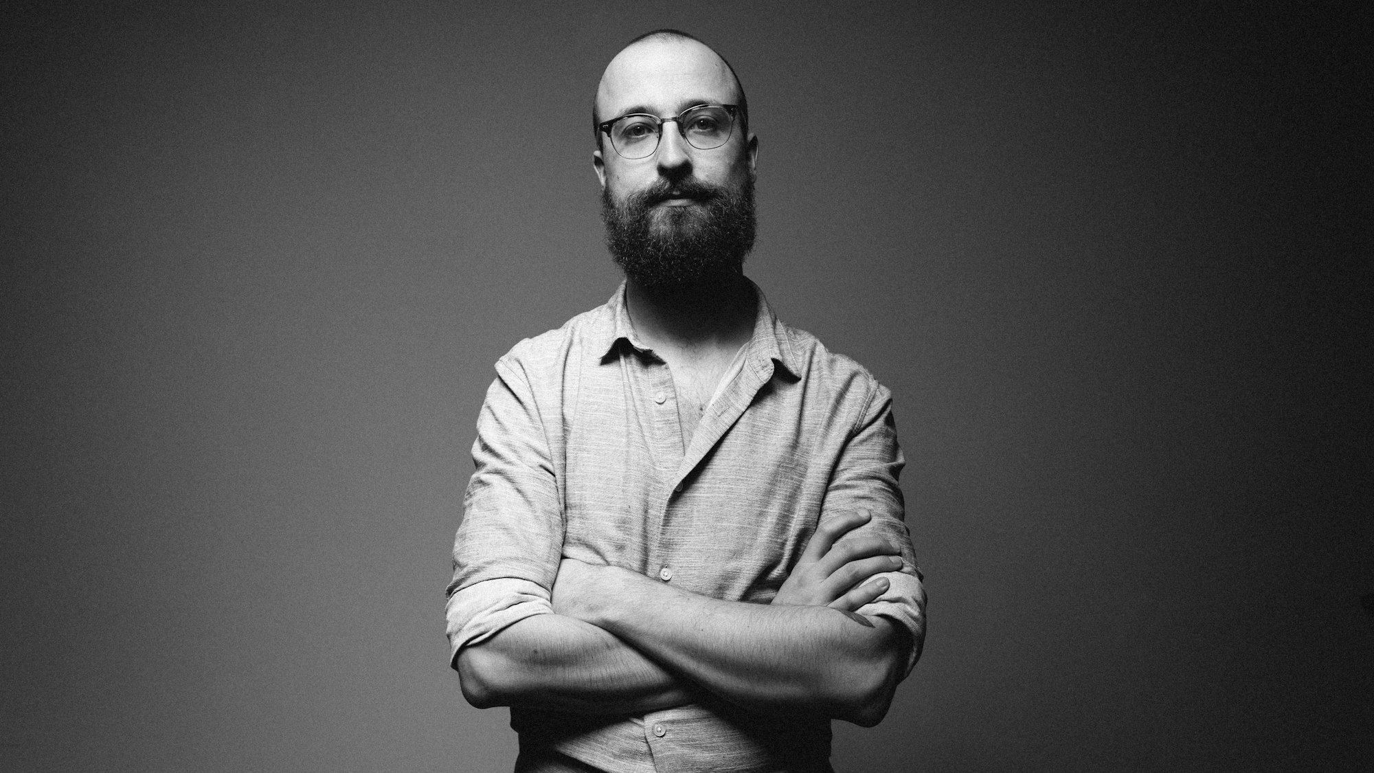 Der 35-jährige Ben Schmitz hat als Grafikdesigner den aktuellen, kreisförmigen Plan der KVB-Straßenbahnen entworfen.