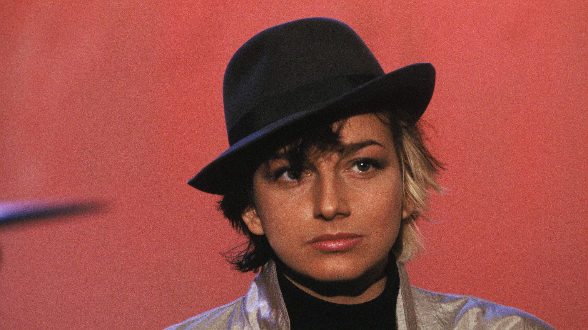 Die italienische Sängerin Gianna Nannini bei einem Auftritt ca. 1990.