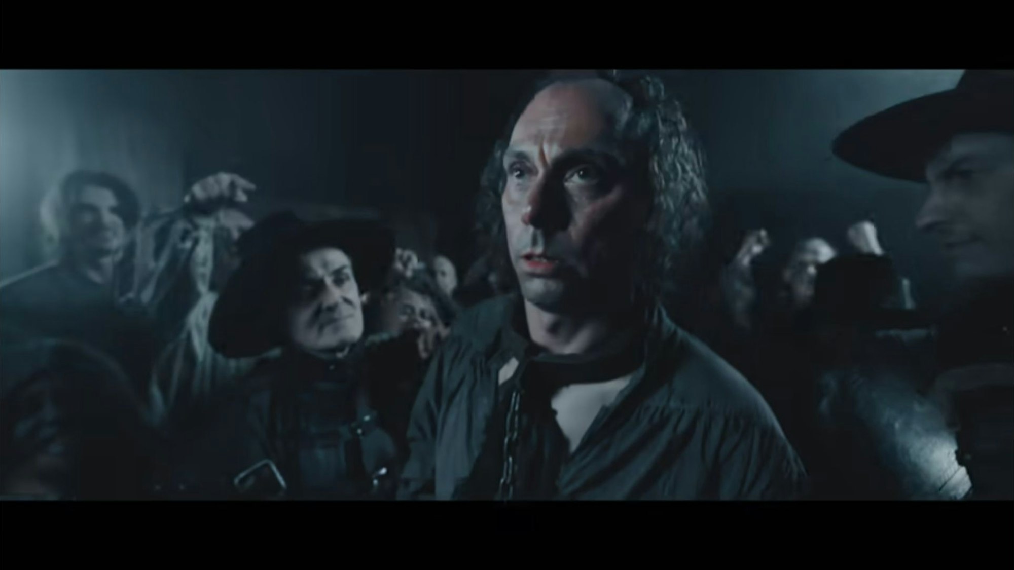 Das Video zum Song stellt Verwandlung, Gefangennahme, Prozess und Hinrichtung des Werwolfs dar.