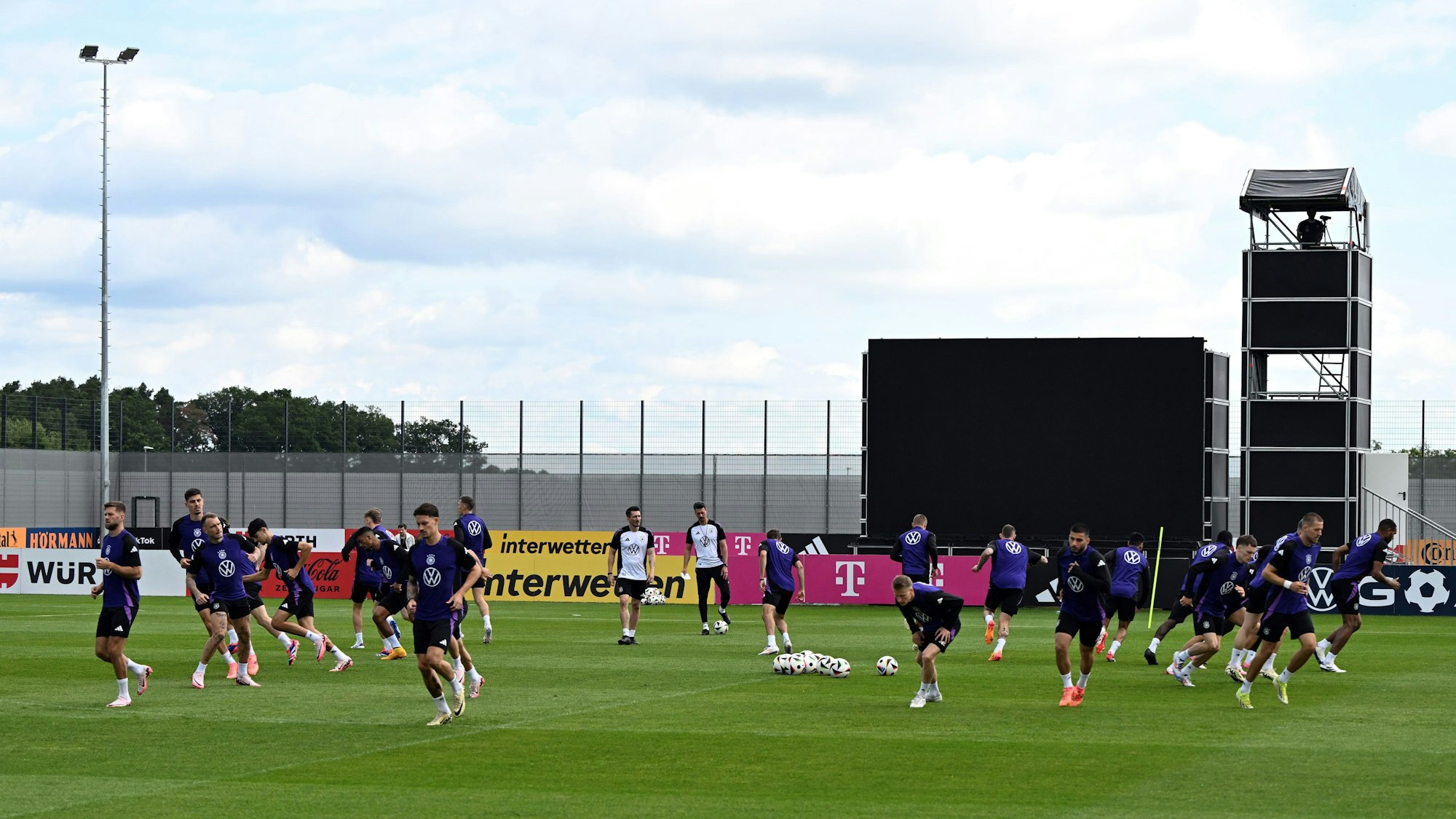 Deutschlands Mannschaft in Aktion während des Trainings
