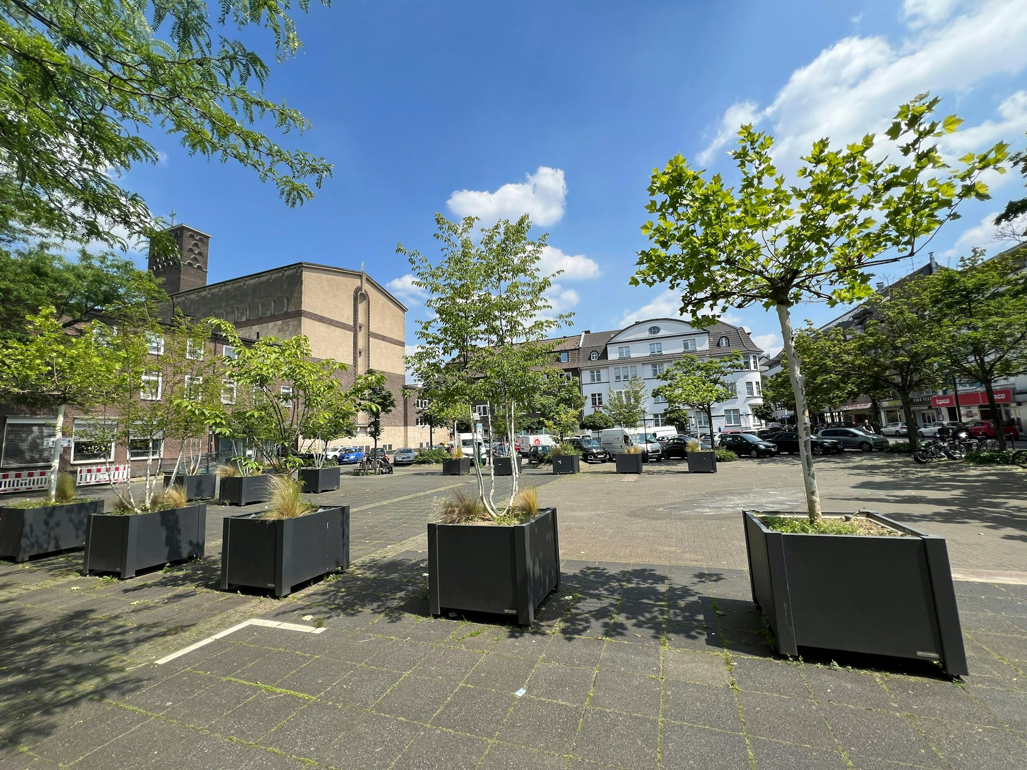 Die Umgebung von Herz Jesu: der Marktplatz. Foto: Ralf Krieger