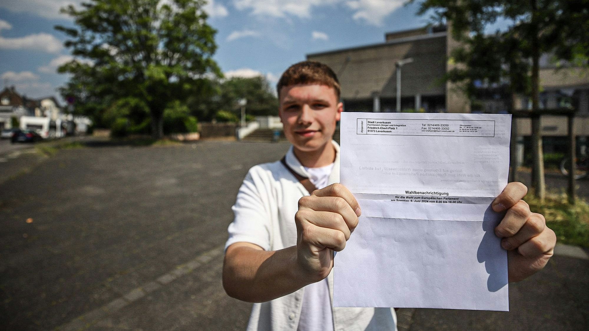 In Schlebusch wählt Dominik Scholz (17) zum ersten Mal bei der Europawahl.
