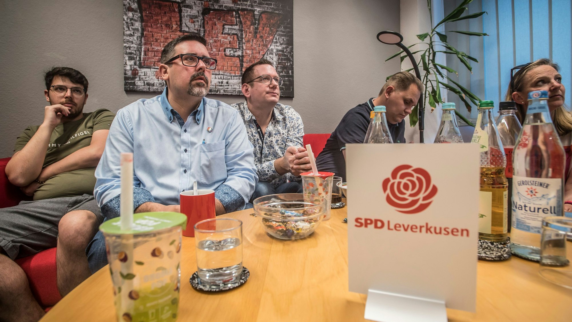 Wahlabend und Ergebnisdiskussion bei der SPD Leverkusen in Wiesdorf. Foto: Ralf Krieger