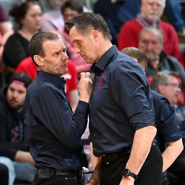 09.03.2024, Basketball-Bayer Giants Leverkusen-TKS 49
links: Co.Tr. Michael Koch (Giants)
rechts: TR. Hansi Gnad (Giants)
Foto: Uli Herhaus