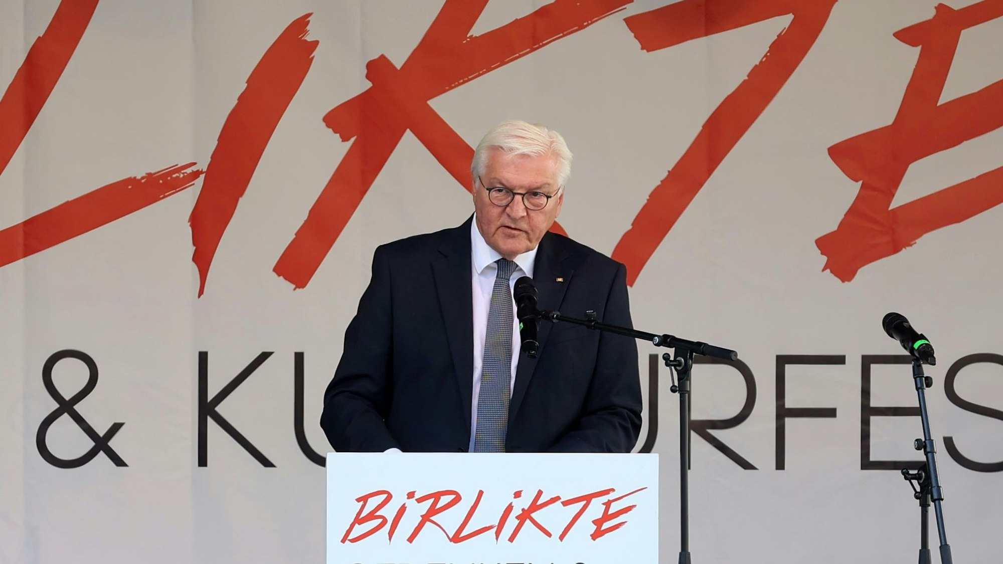 Bundespräsident Frank-Walter-Steinmeier sprach beim Gedenkfest an die Opfer des NSU in Köln-Mülheim.