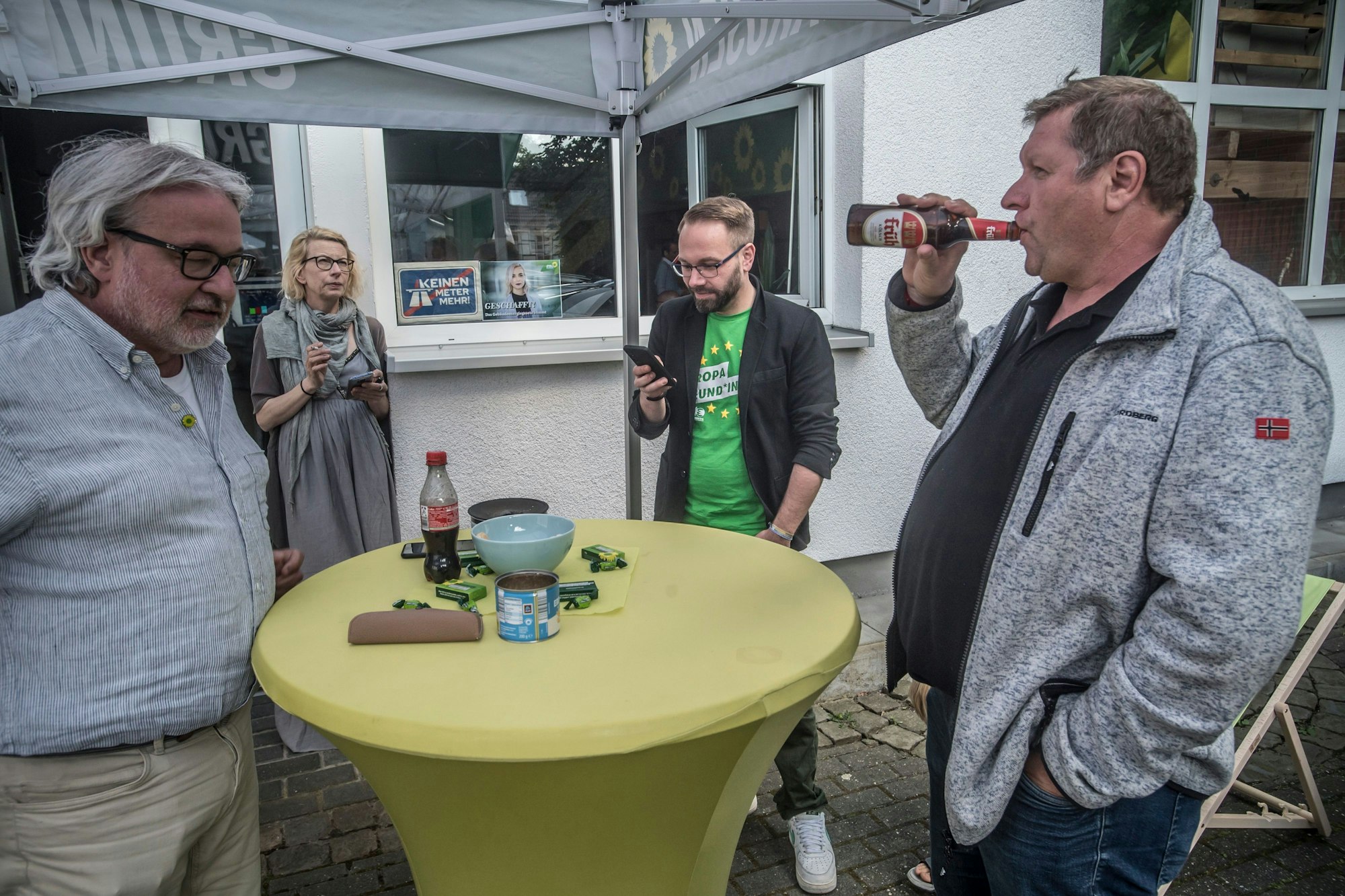 Dirk Danlowski ist einer, der seit Jahrzehnten an den Wahlkampfständen steht.