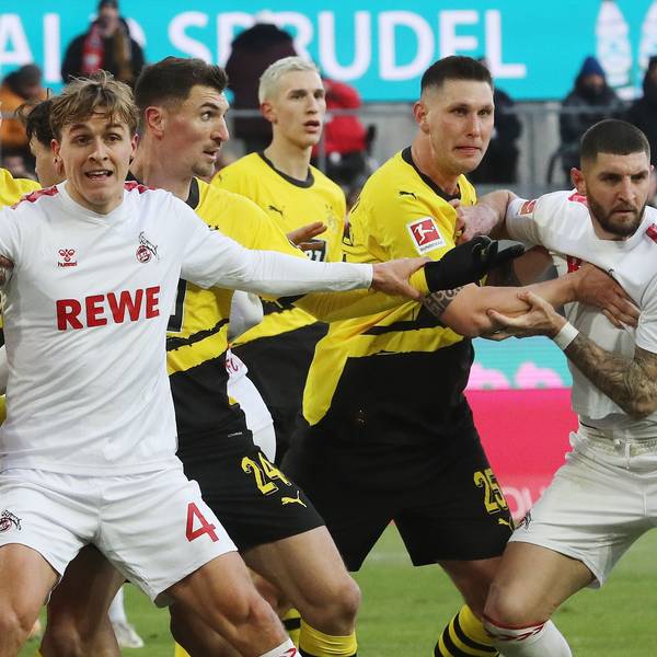 Allein gegen viele: Timo Hübers bleibt auch in der kommenden Saison beim 1. FC Köln, um den direkten Wiederaufstieg in Angriff zu nehmen.