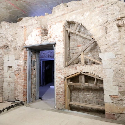 Altes Mauerwerk auf der Miqua-Baustelle