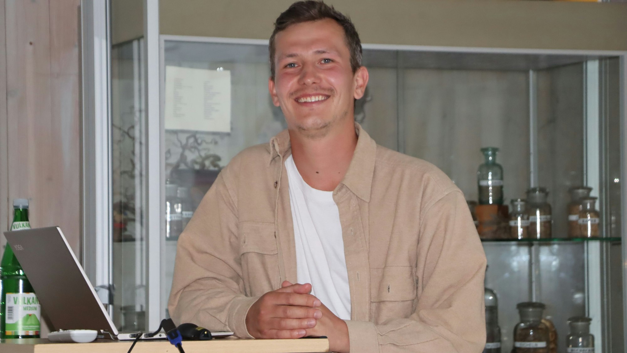 Zu sehen ist Jonas Wohlgemuth.