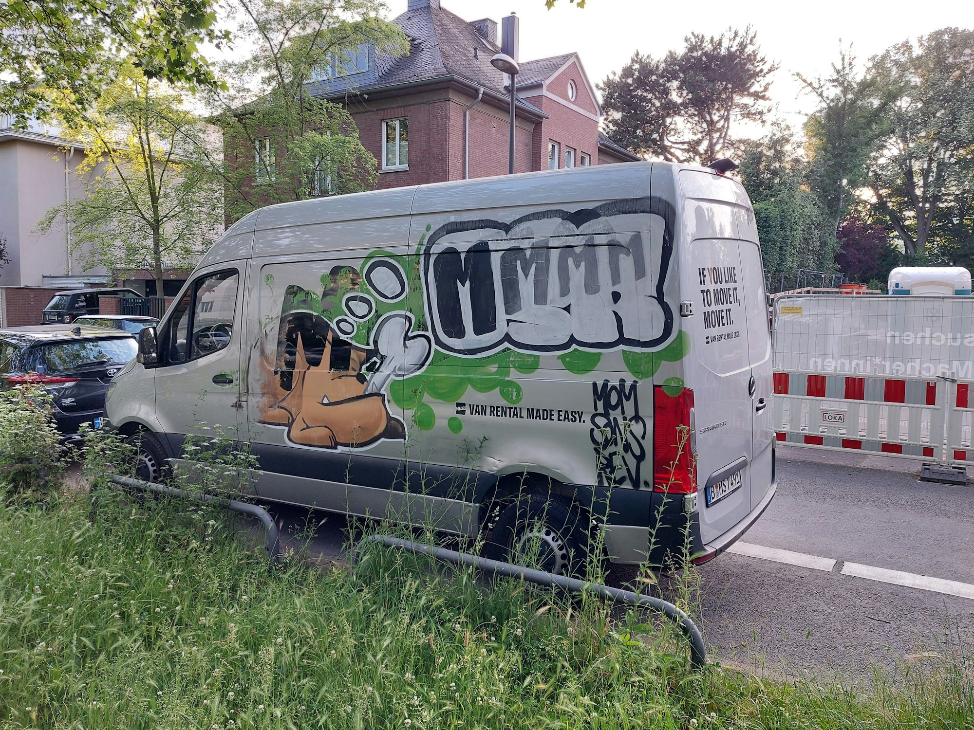 Besprühter Miles-Transporter