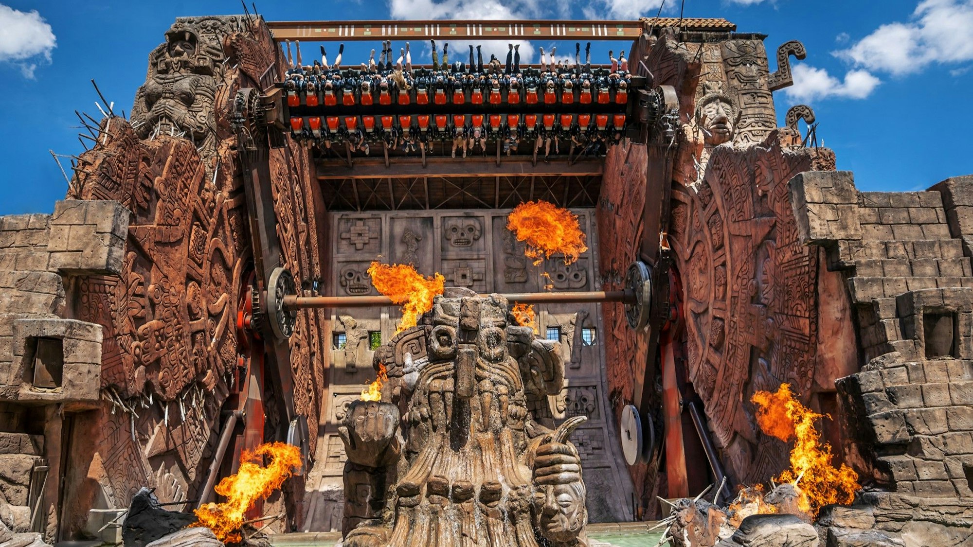 Der Thrill-Ride Talocan im Phantasialand.