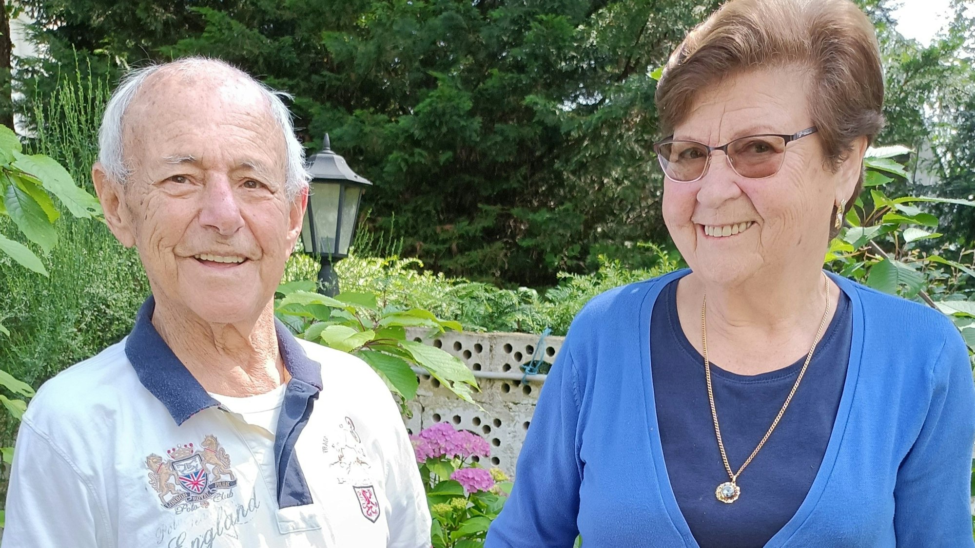 Auf dem Bild sind Mario und Helga Pagliaroli zu sehen