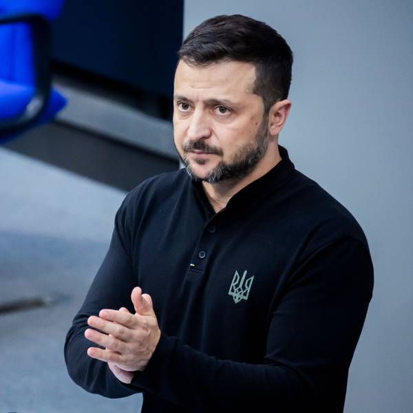 Wolodymyr Selenskyj, Präsident der Ukraine, hält im Deutschen Bundestag eine Rede.