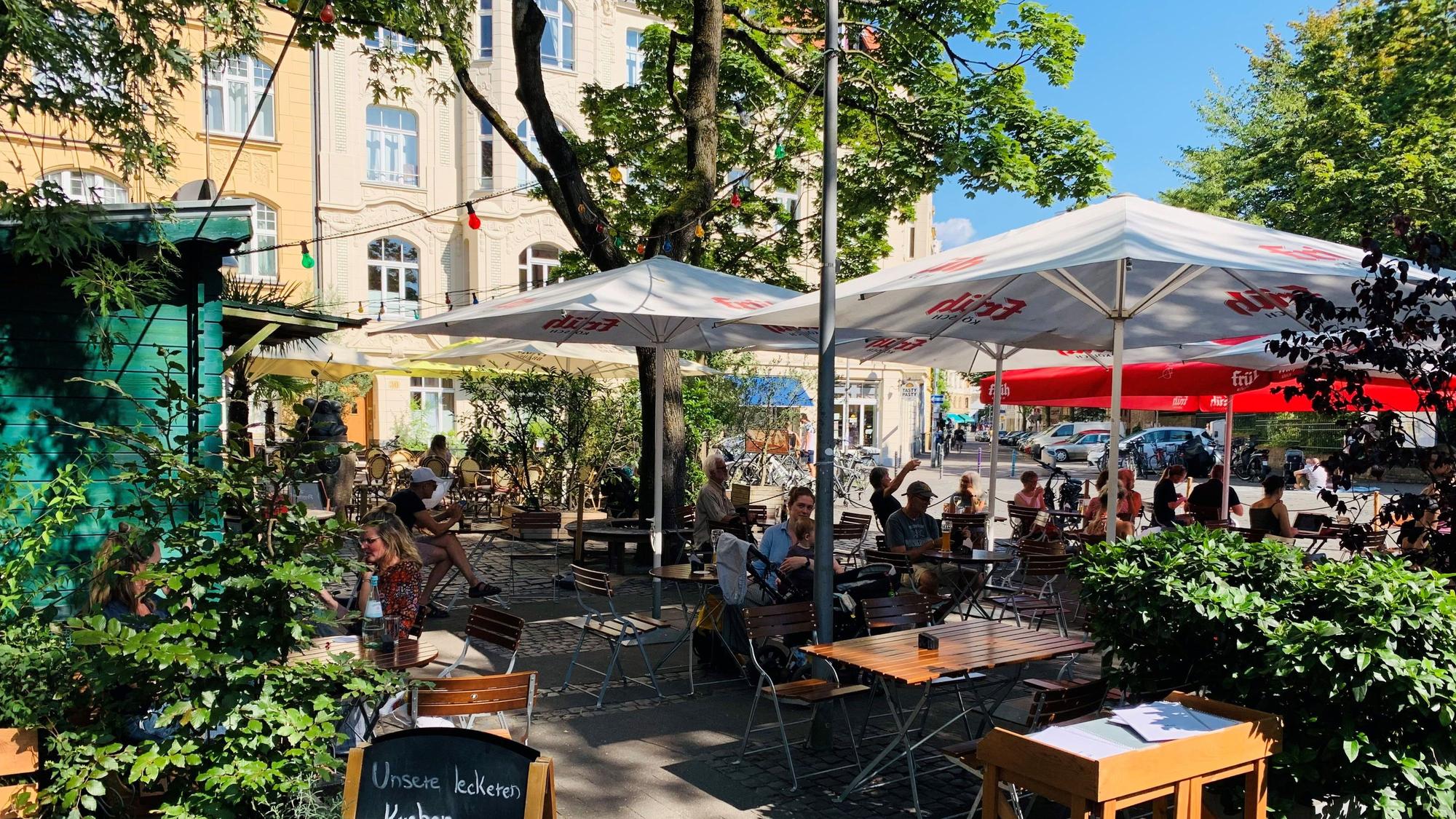 Nippes Morio Cafe Bar Restaurant