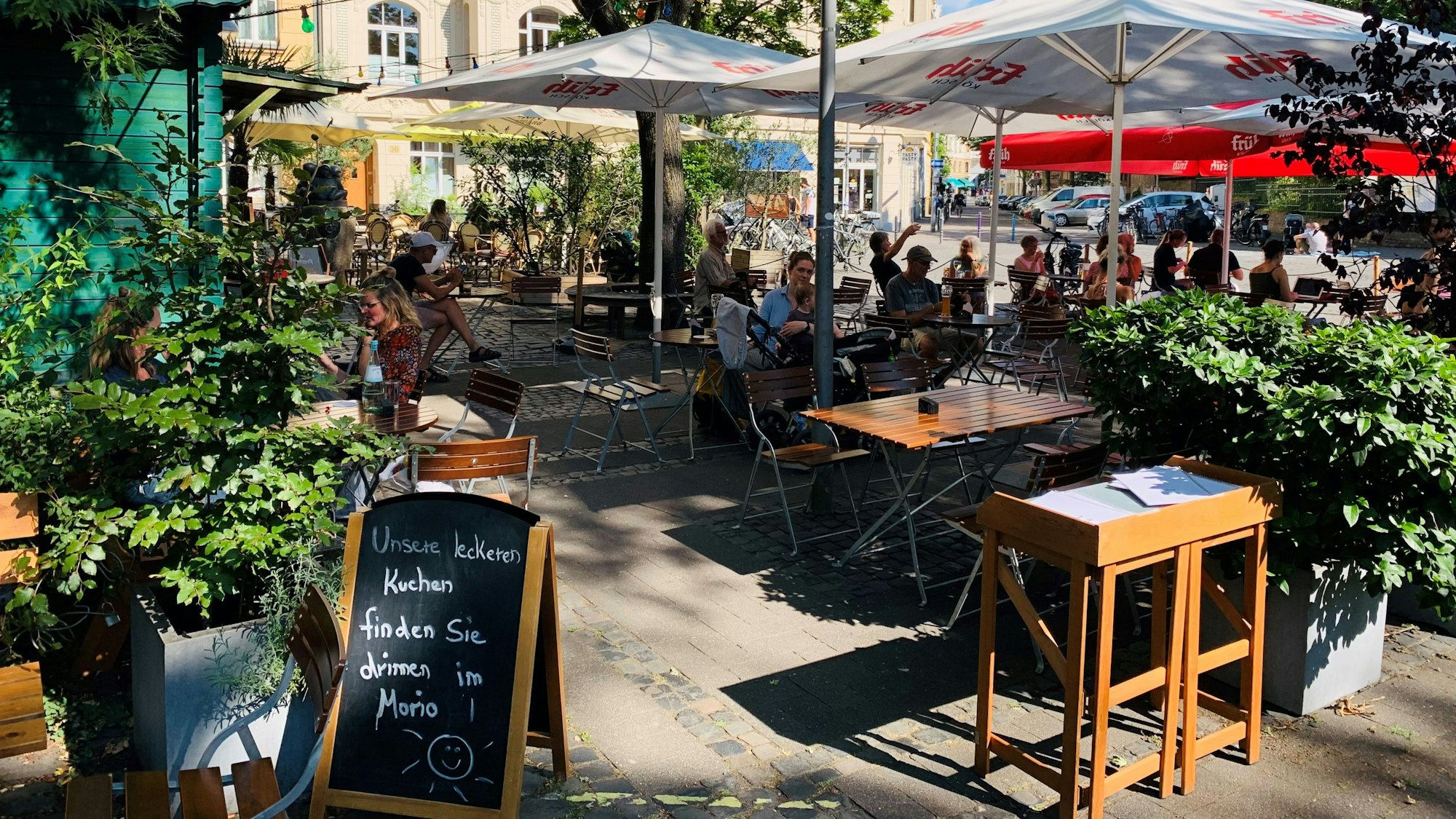 Nippes Morio Cafe Bar Restaurant