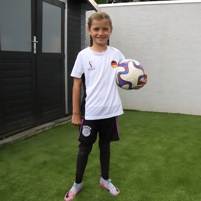 Elaine Vith ist Einlaufkind für das Eröffnungsspiel der Europameisterschaft Deutschland gegen Schottland und wird mit einem Nationalspieler auf den Rasen der Allianz-Arena in München gehen.